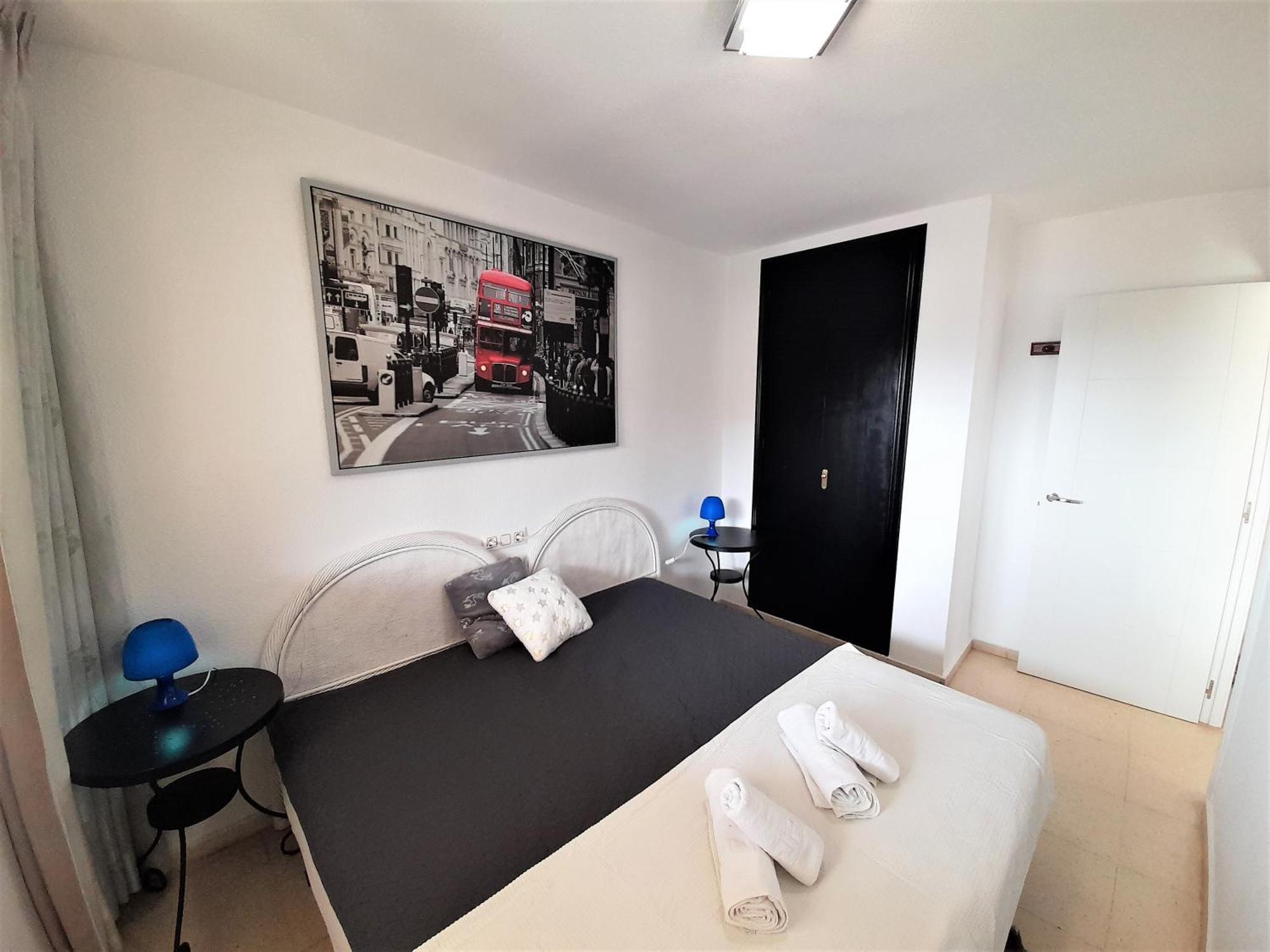Agustina Apartment In Rincon De Loix -Free Parking, Wi-Fi, Pool, New Air Conditioning, Sea View 베니돔 외부 사진